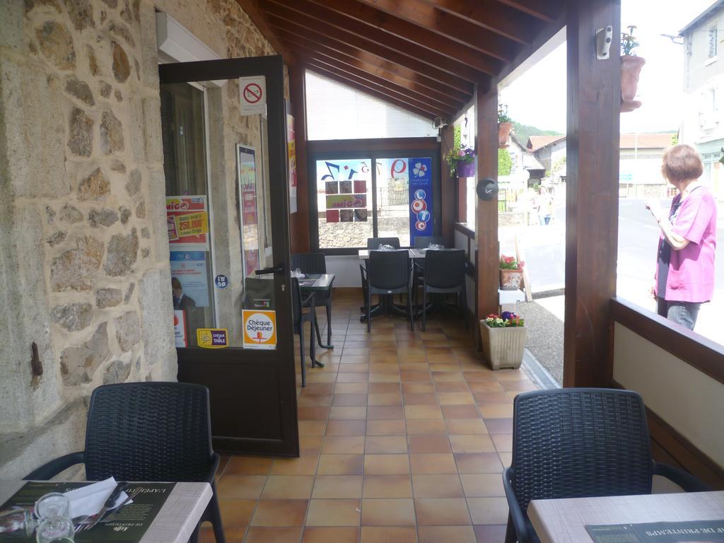 Hotel Des Voyageurs Vorey Dış mekan fotoğraf